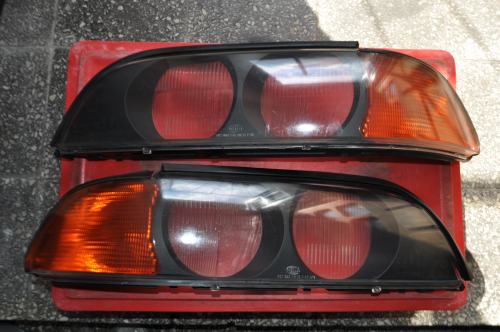 BMW - Seria 5 - E39 - Kombi - (1997 - 2000) - Oświetlenie / Szkło do lampy prawej