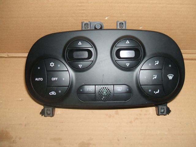 Fiat - 500 - Cabrio - (2009-) - Wnętrze / Panel klimatyzacji