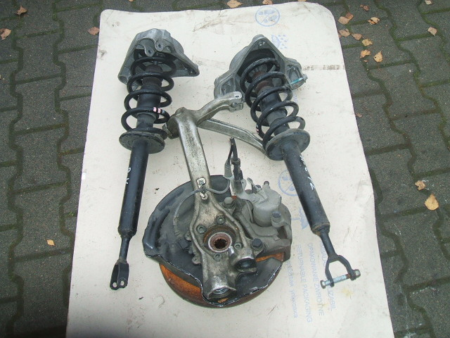 Audi - A6 - (2004 - 2008) - Zawieszenie / Amortyzator przedni prawy