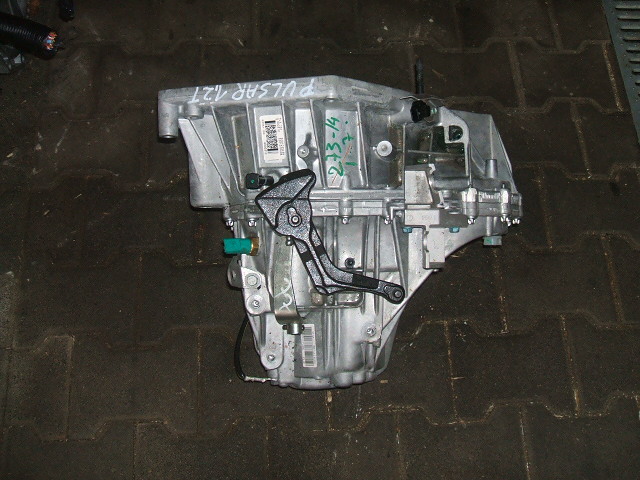 Nissan - Pulsar - (2014-) - Skrzynia / Ręczna  6-biegowa