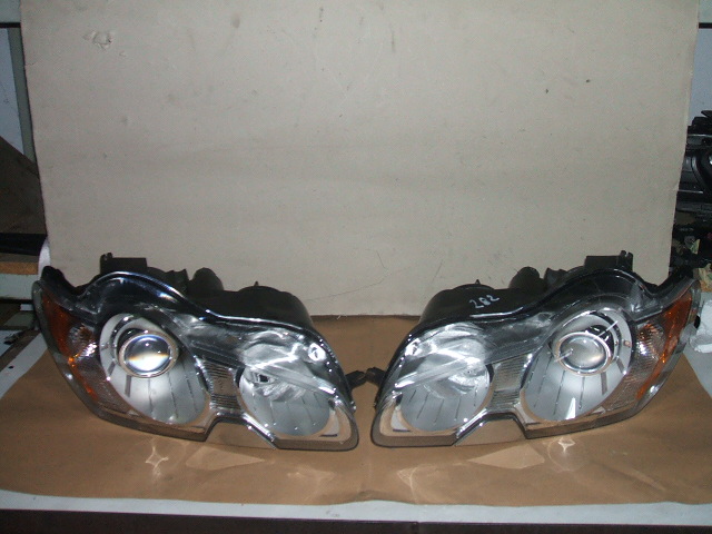 Jaguar - XF - (2008 - 2011) - Oświetlenie / Lampa przednia  lewa Bixenon