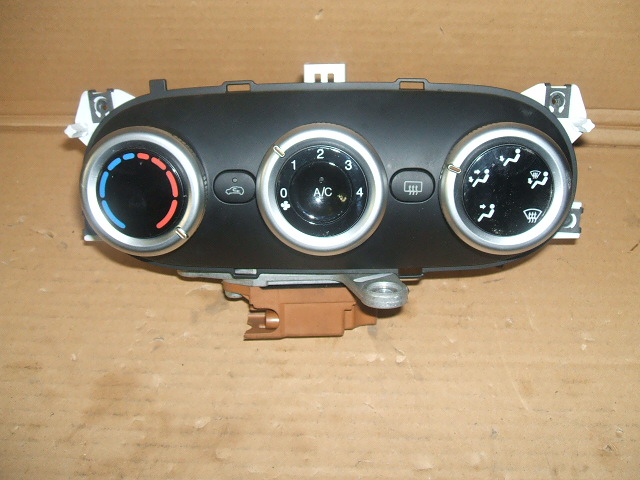 Fiat - 500 L - (2012-) - Wnętrze / Panel klimatyzacji