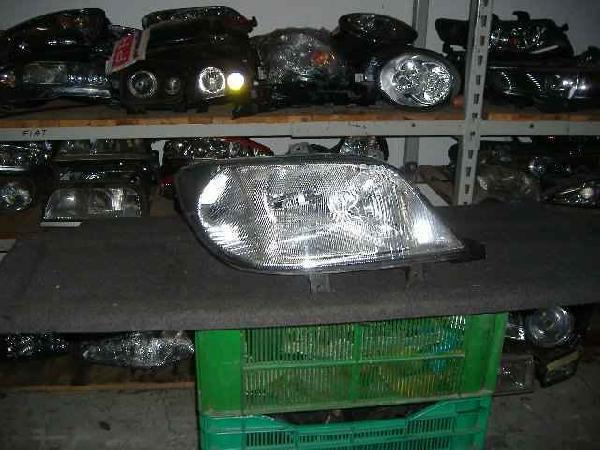 Mercedes-Benz - Sprinter - 308-316 - Osob./Tow.- (1999 - 2003) - Oświetlenie / Lampa przednia prawa