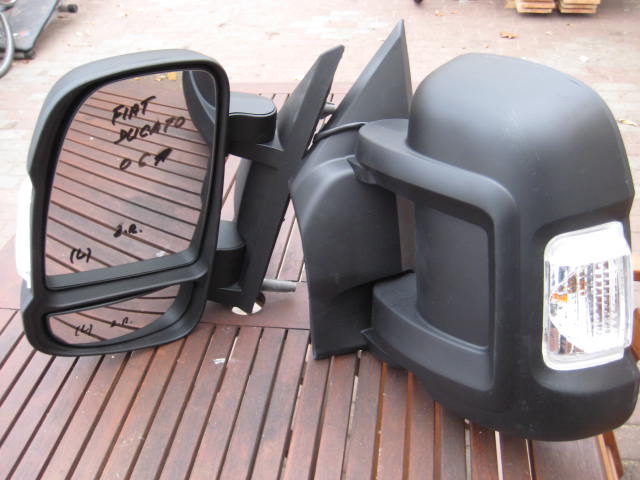 Fiat - Ducato - Osob./Tow.- (2011 - 2014) - Lusterka / Lewe ręczne zewnętrznie regulowane
